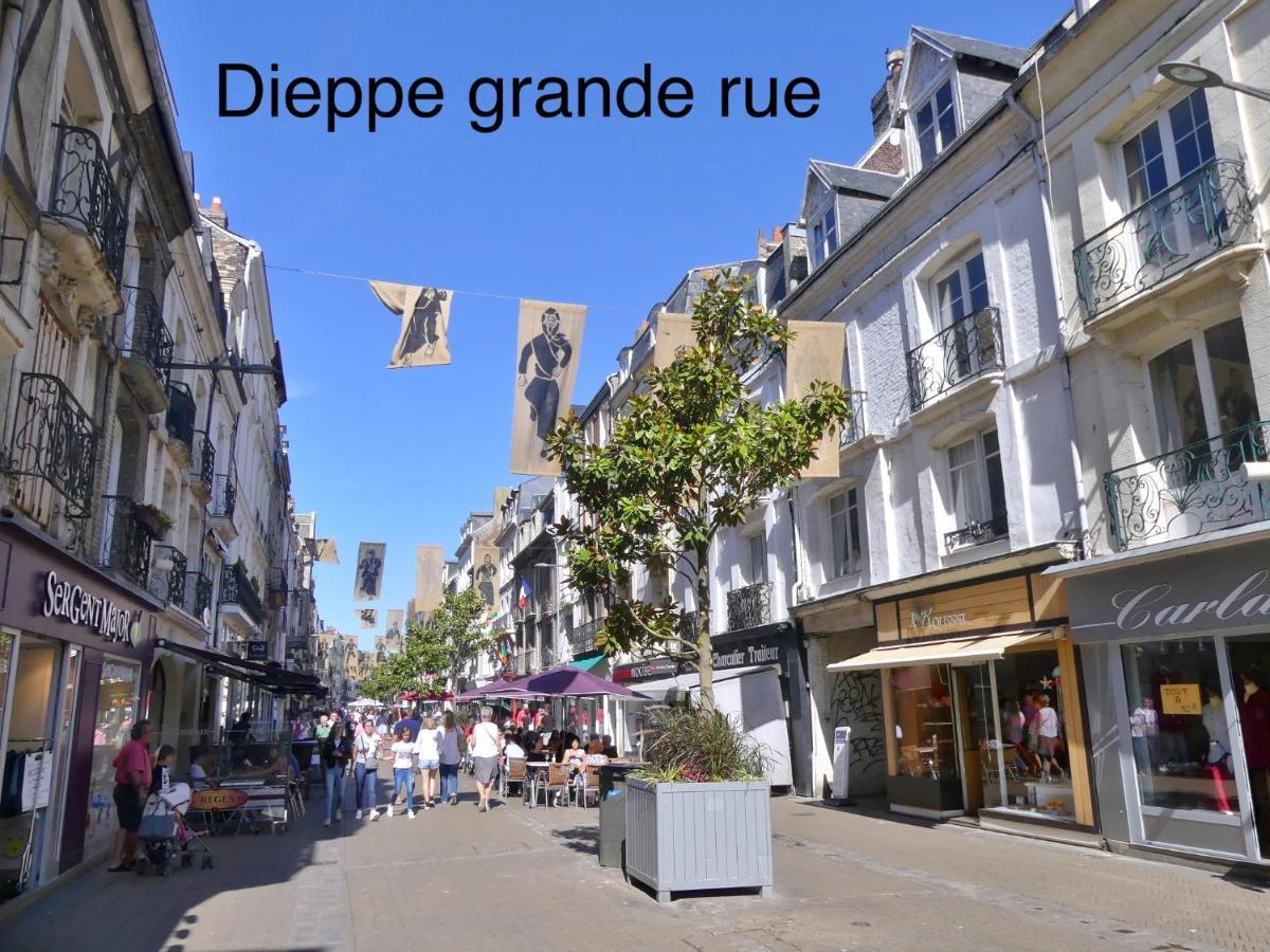 Hébergement de vacances Maison Avec Jardin 4 A 5 Personnes *